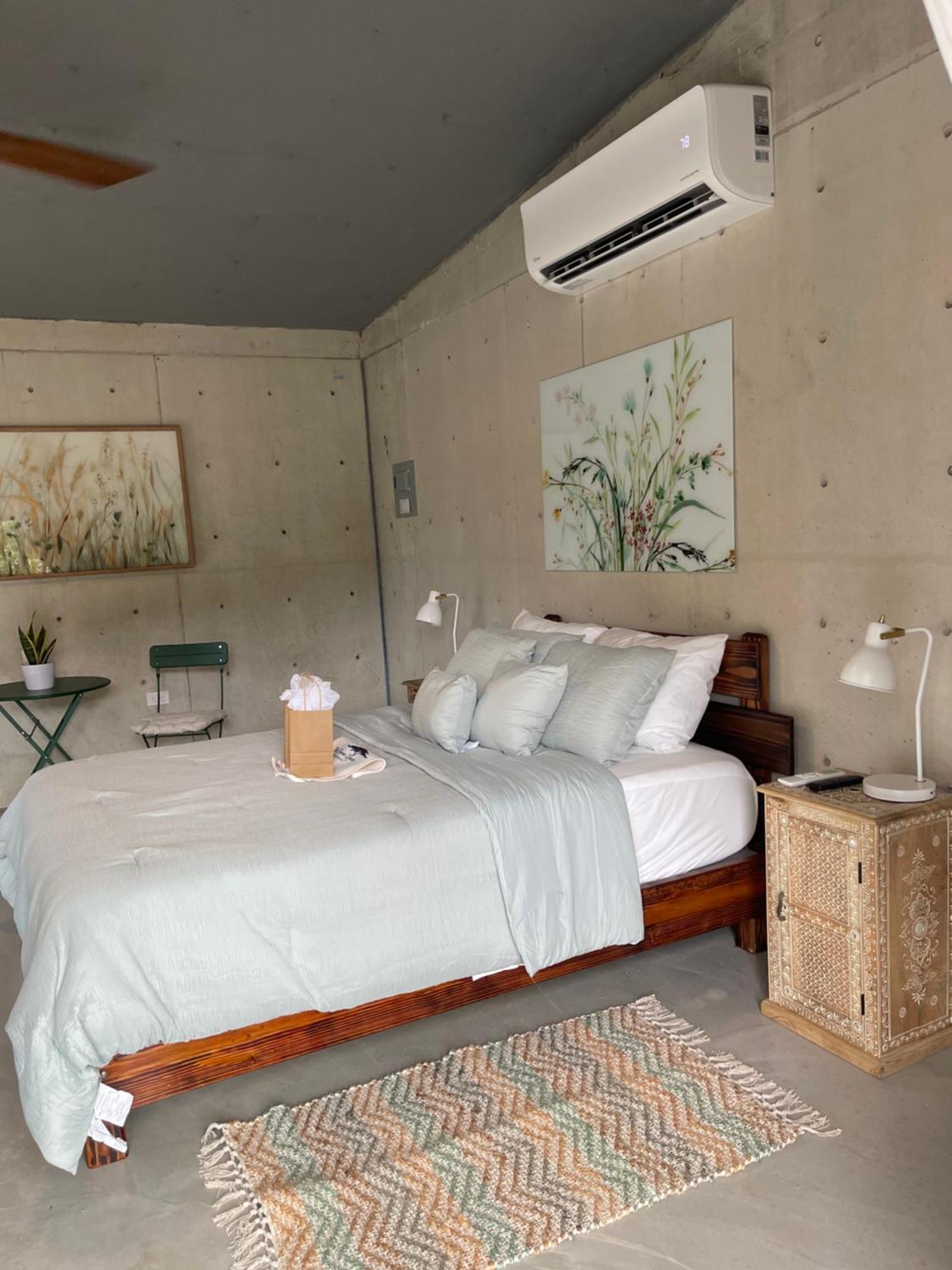 The Serene House Bed & Breakfast 卢基约 外观 照片